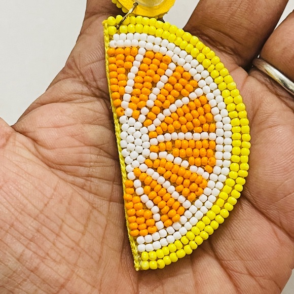 Handmade beaded earrings - Picture 5 of 5